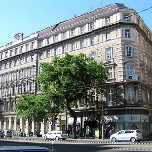Eitans Konukevi Budapeşte